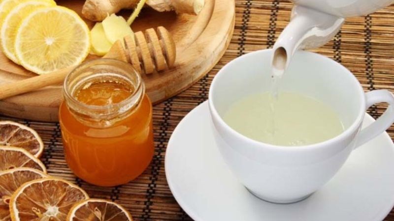Uống mật ong vào sáng sớm để làm sạch dạ dày mat ong nam kar nongsanxanhnamkar vn